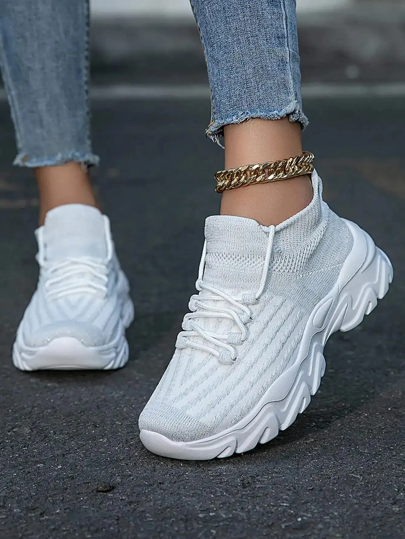 Women's shoes Closed RunnerTrainerSports workout whites neakers Running Lightweight insole Casual Cirls, polished trendy silhouette musthave modern versatile timeless flattering essential chic
