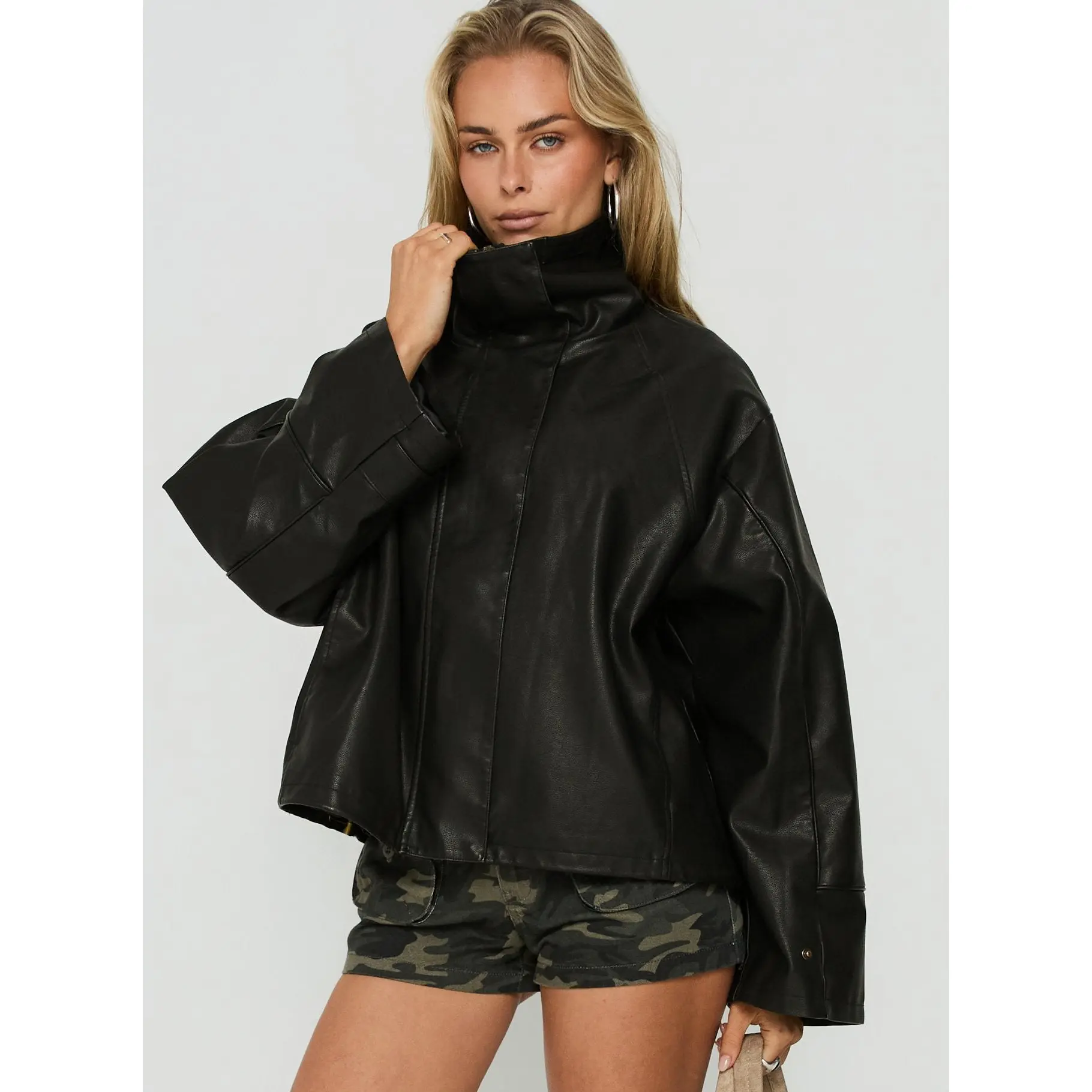 Shoreline Funnel Jacket Noir