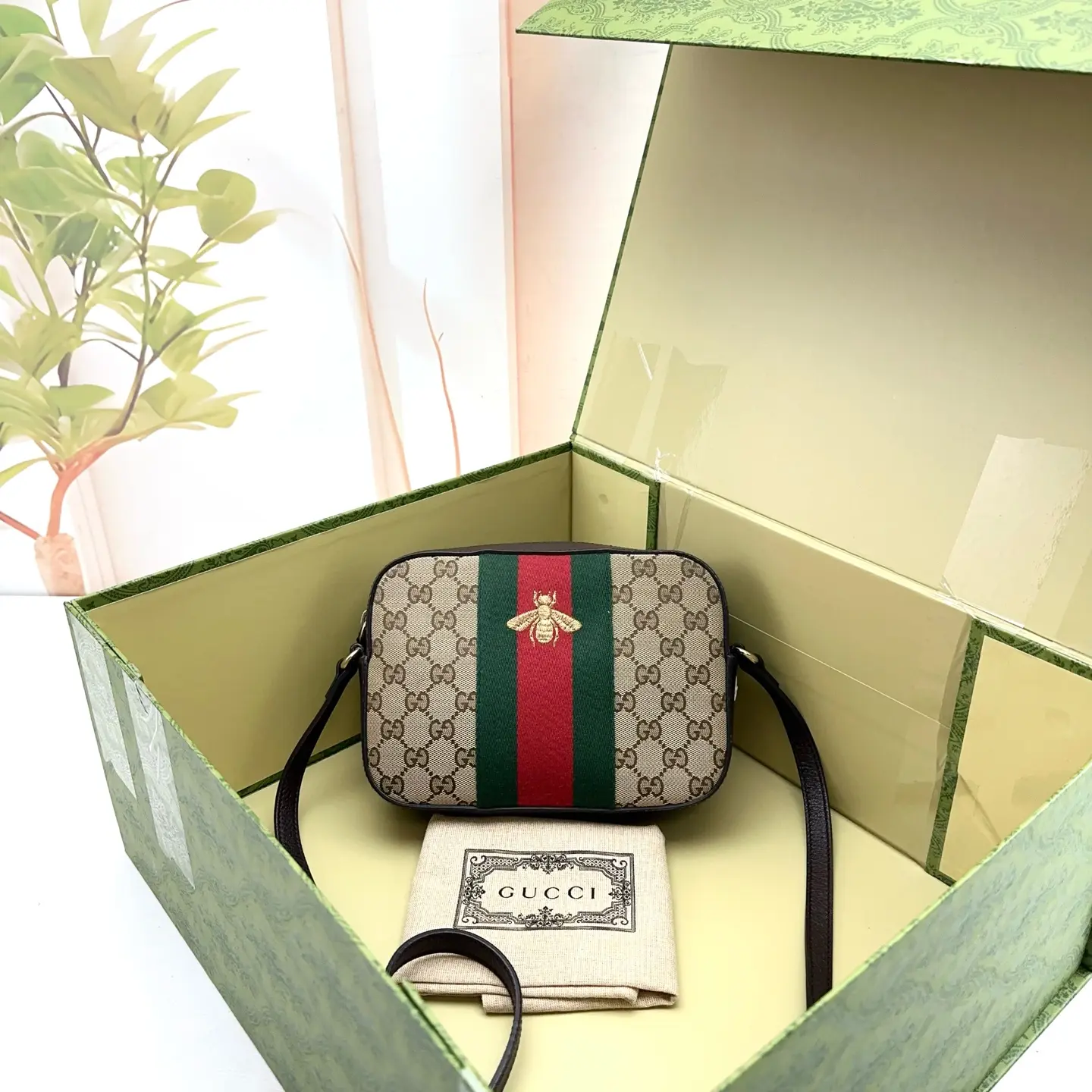 Pre-owned GUCCI Beige GG Supreme Canvas Bee Web Crossbody Bag 0721qiqi23190071
