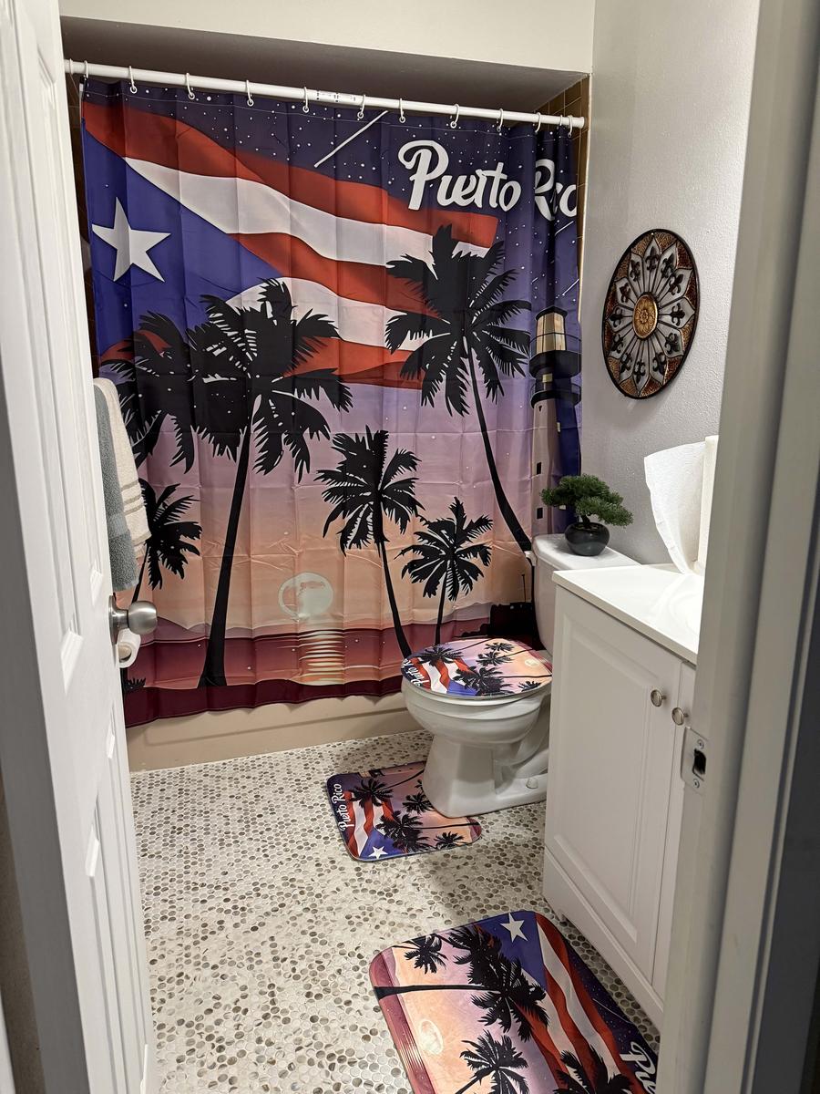 Item: 4PC SHOWER CURTAIN SET