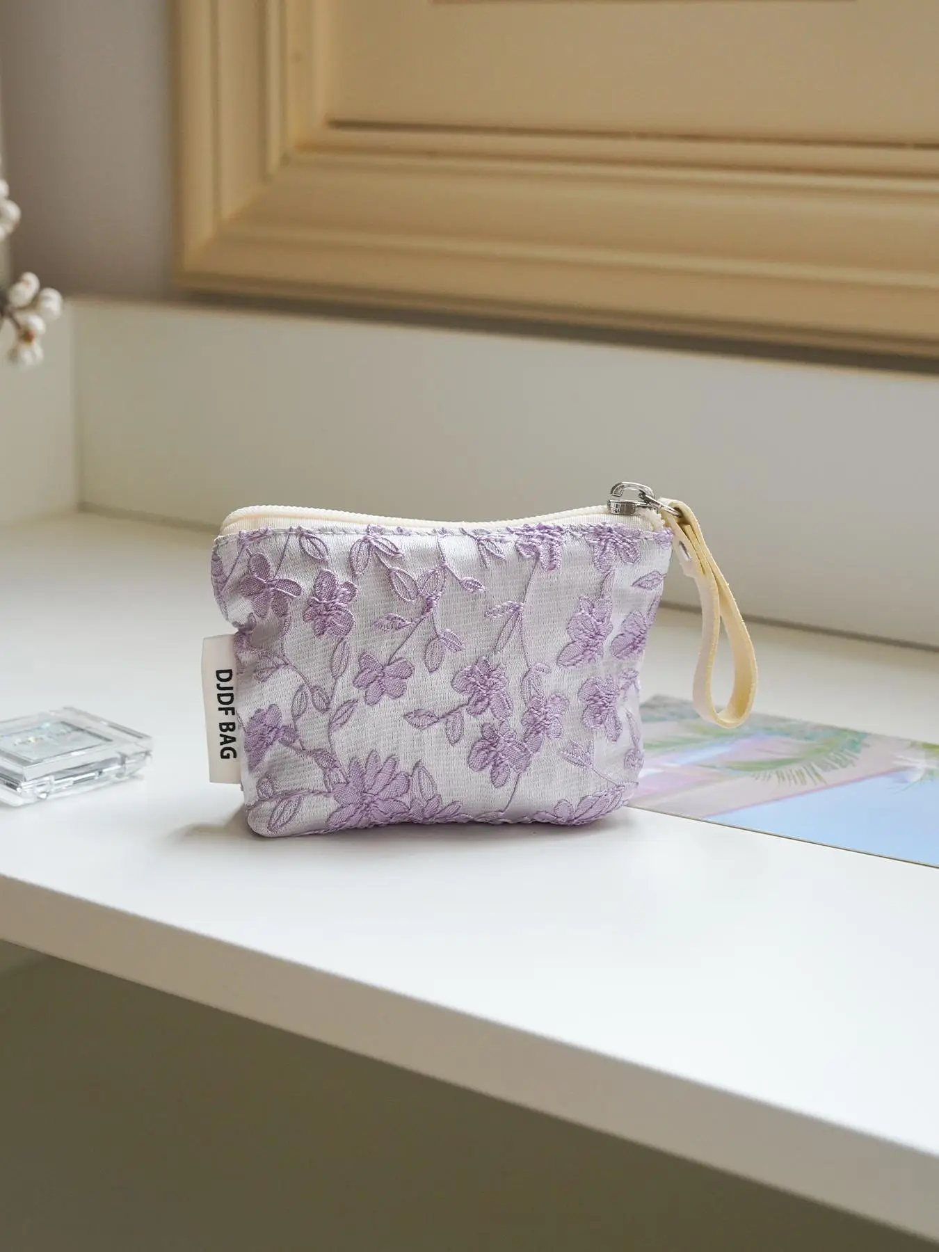 Floral Embroidery Makeup Bag, Portable Cosmetic Storage Bag, Zipper Makeup Organizer Pouch, Versatile Storage Bag for Skincare, Lotion, Cream, Lip Bal