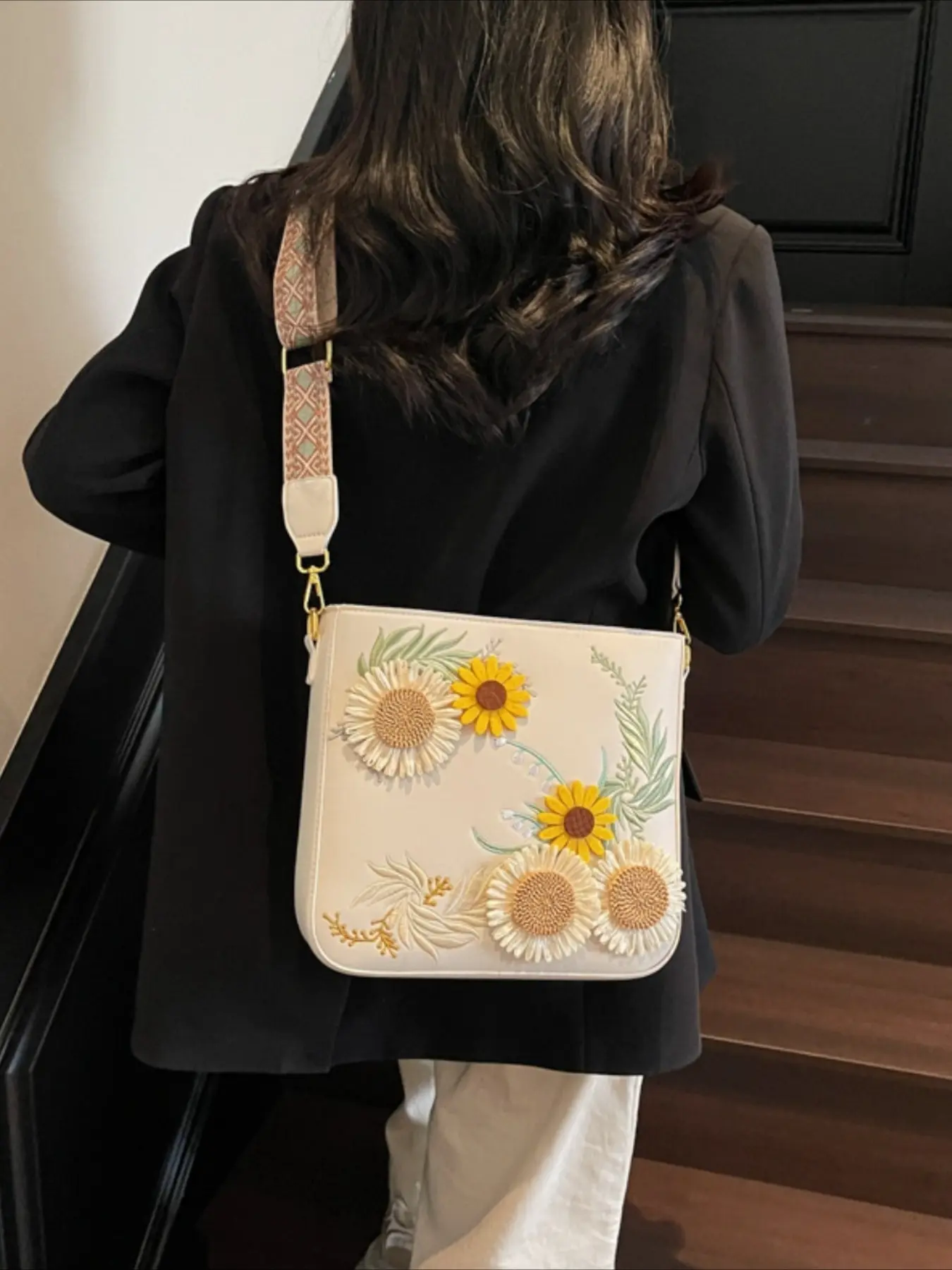 Sunflower Embroidered Crossbody Bag for Spring/Summer｜Large Capacity Shoulder Bag, Fits Phone/Cosmetics for Daily Use, Fresh and Sweet Easy to Match