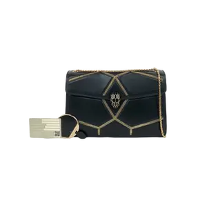 Pre-owned Bvlgari Leather Shoulder Bags 10.63'' R4779 Shoulder Bag C13881352775 1030 LA Liliana