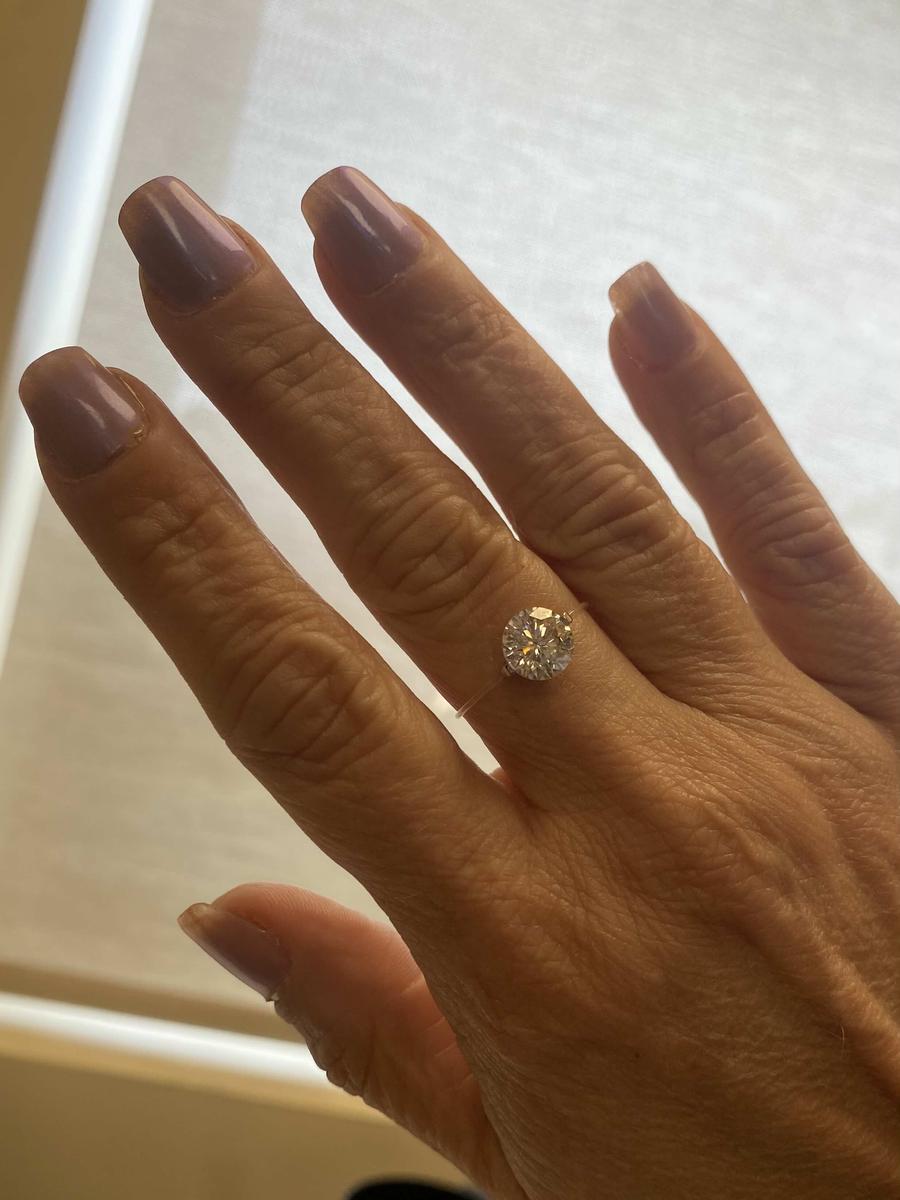 Item: 2Carat(8.0mm), US:8-8.25