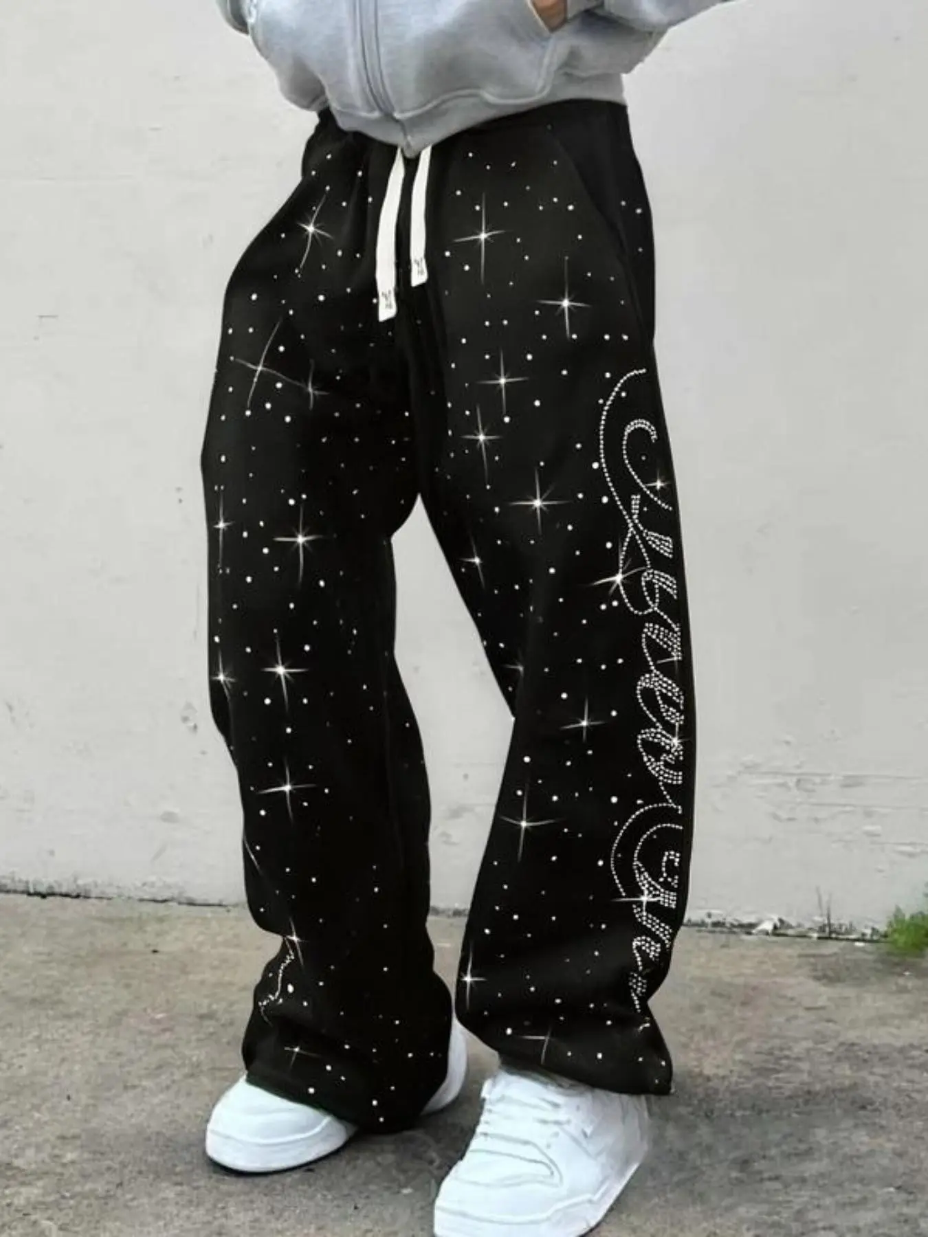 Men's letter-print preppy style drawstring waist casual pants, fashionable men's sports pants suitable for all seasons, Casual Sporty Pants, Letter Print Sweatpants, Athleisure Bottoms, Athletic Bottoms