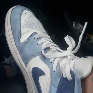 Product Review of Bread No-Tie Elastic Shoelaces – Slip-On Magic for Sneakers & Running Shoes from S**😼