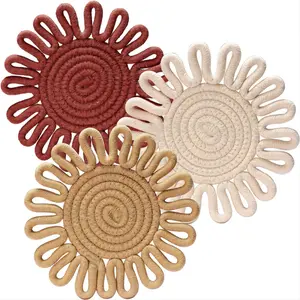 Trivets for Hot Dishes,Potholders for Kitchen,Hot Pads Hot Mats or Trivets for Hot Pots and Pans,Table Decorations,Set of 3, 100% Cotton,7.5"(Lace)