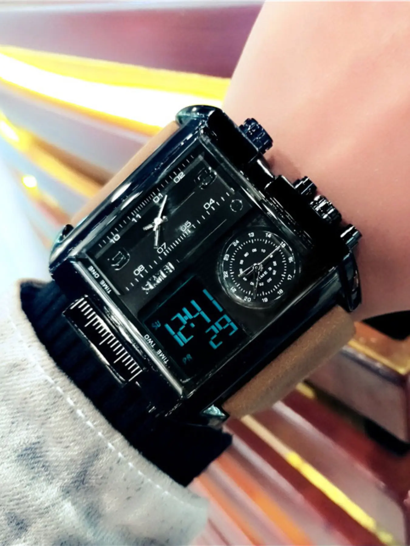 Cyber Retro Men's Watch, Alloy Case, Square Analog Face, Multi-Time Zone, Leather Strap, Party Style, All Seasons, Watch Fashion Wristwatch, Square Dial Wristwatch, Analog Quartz Watches, Analog Wristwatches, Fashionable Stylish Watch