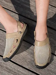 2026 breathable mesh shoes for middle-aged and elderly men, slip-on loafers, soft-soled mesh shoes, comfortable for walking, shopping, and strolling, non-slip soft-soled dad sandals.