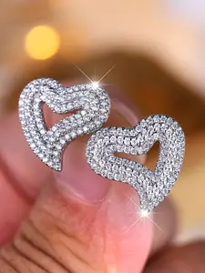 Luxury Heart Design Stud Earrings Heart Shape Earrings - Synthetic Zirconia Earrings for Women & Girls Holiday Party Engagement, Perfect for Wedding Jewelry, Daily Wear Anniversary Gift