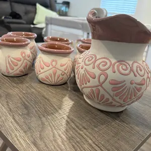 Engove Milk Jug Relieve color Rosa Set. (Cielito Lindo).