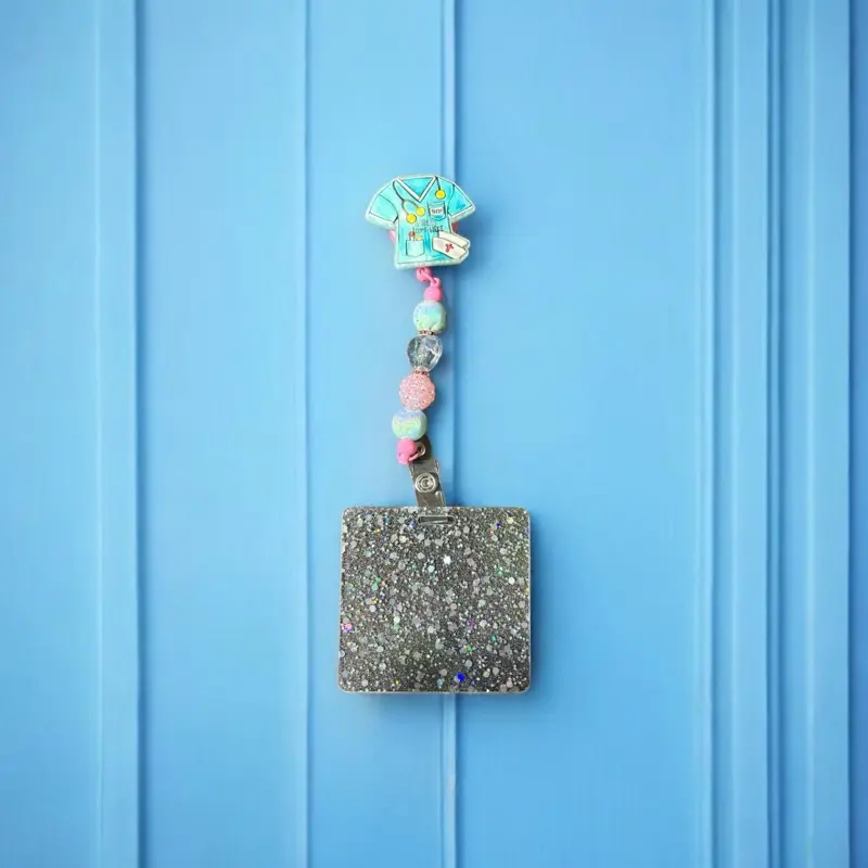 Live claims — Beaded badge reel and badge buddy