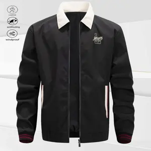 A men's lapel zip-up jacket with a casual, easygoing style; the lapel design is relaxed and unstructured, the zipper closure is smooth, and there are pocket trim stripes and ribbed cuffs for comfort. The overall fit is non-restrictive, perfect for those w
