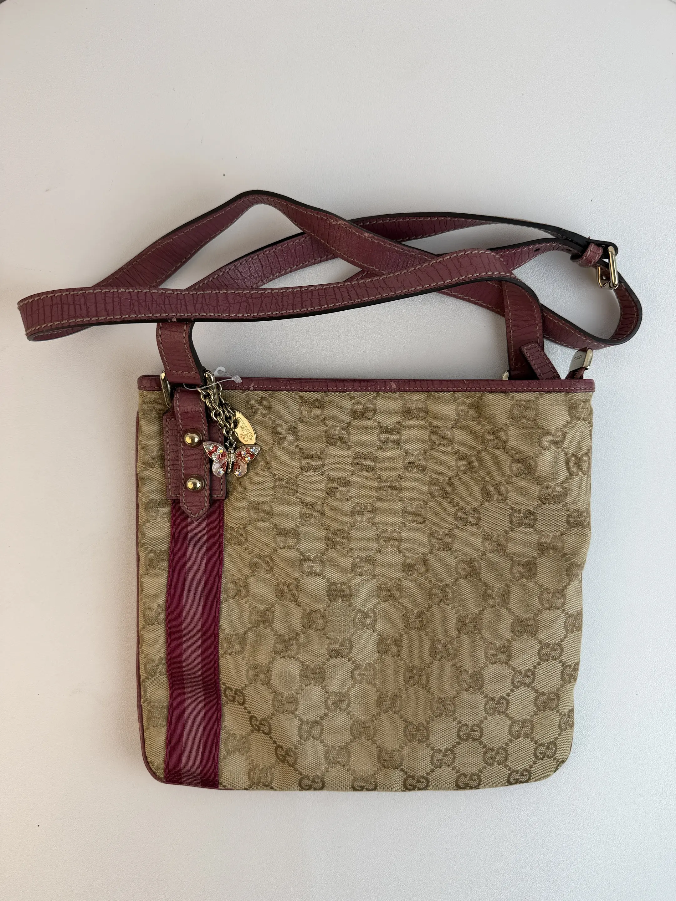 Pre-owned GUCCI Canvas Crossbody Bags Jolicoeur GG Crossbody Messenger Bag Beige GG Jacquard Crossbody Bag