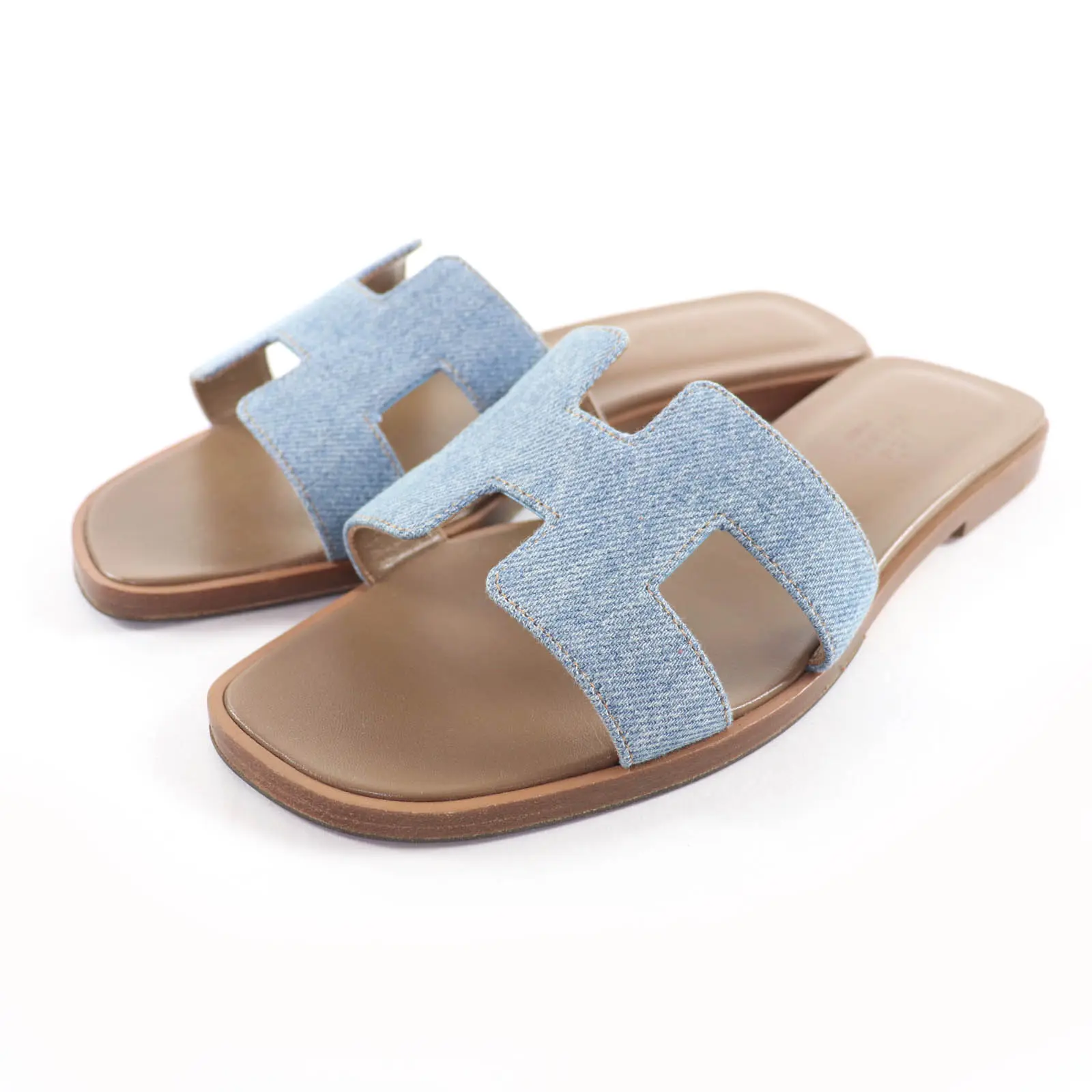 Pre-owned HERMÈS Denim Small Leather Goods Oran H Motif Leather Flats 36