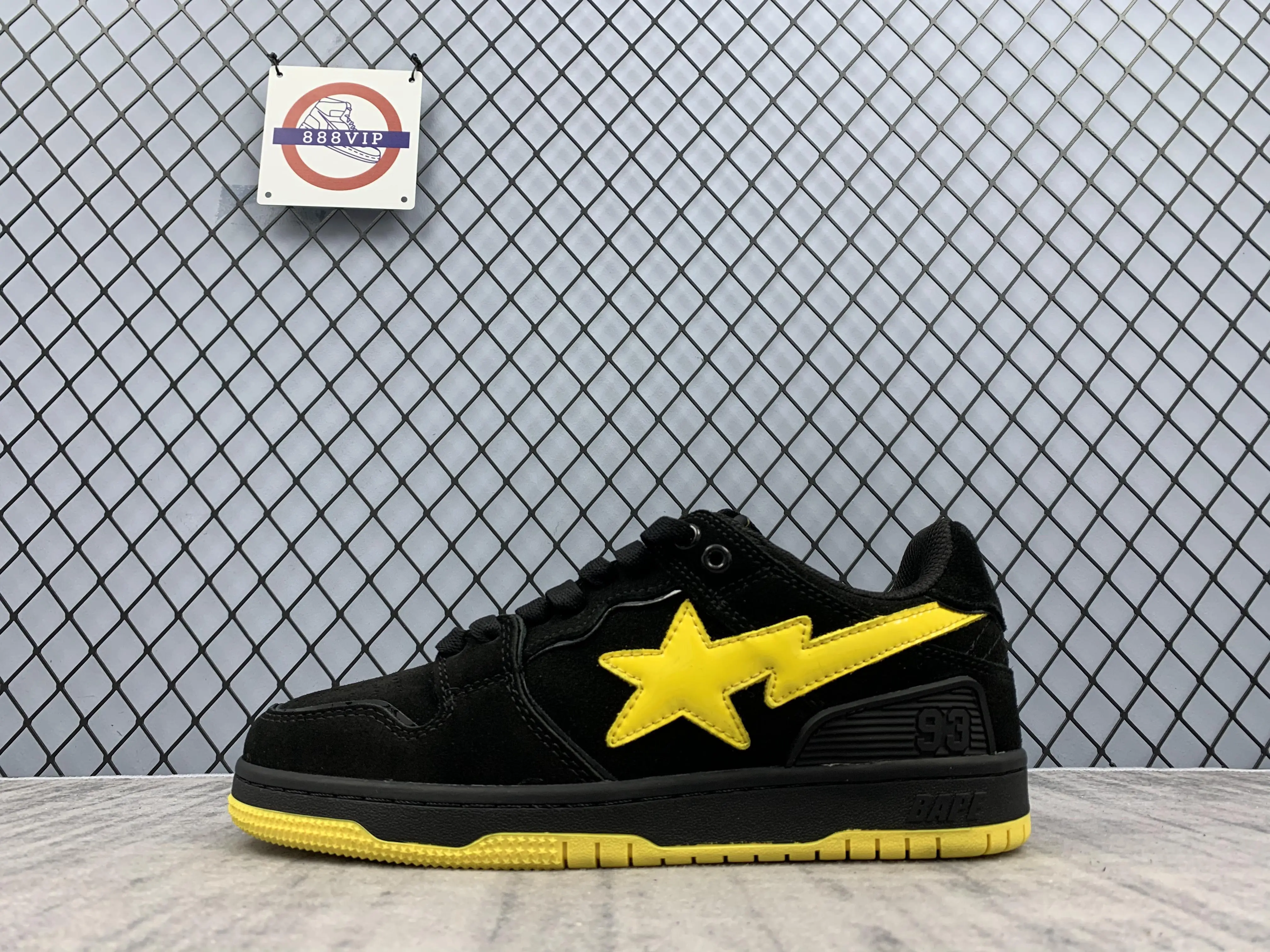 All Black Suede Sneakers With Yellow Star Embroidery Contrast Rubber Thick Sole Vintage Skate Shoes For Men Women Daily Wear
