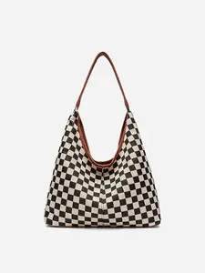 Niche design simple leisure daily checkerboard shoulder bag, Casual Shoulder Bag, Hobo Shoulder Bag, retro personality lazy versatile wind shoulder bag, black and white daily commuter messenger bag, suitable for students trips, shopping and so on.