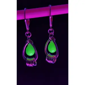 Stacked Atomic Teardrop