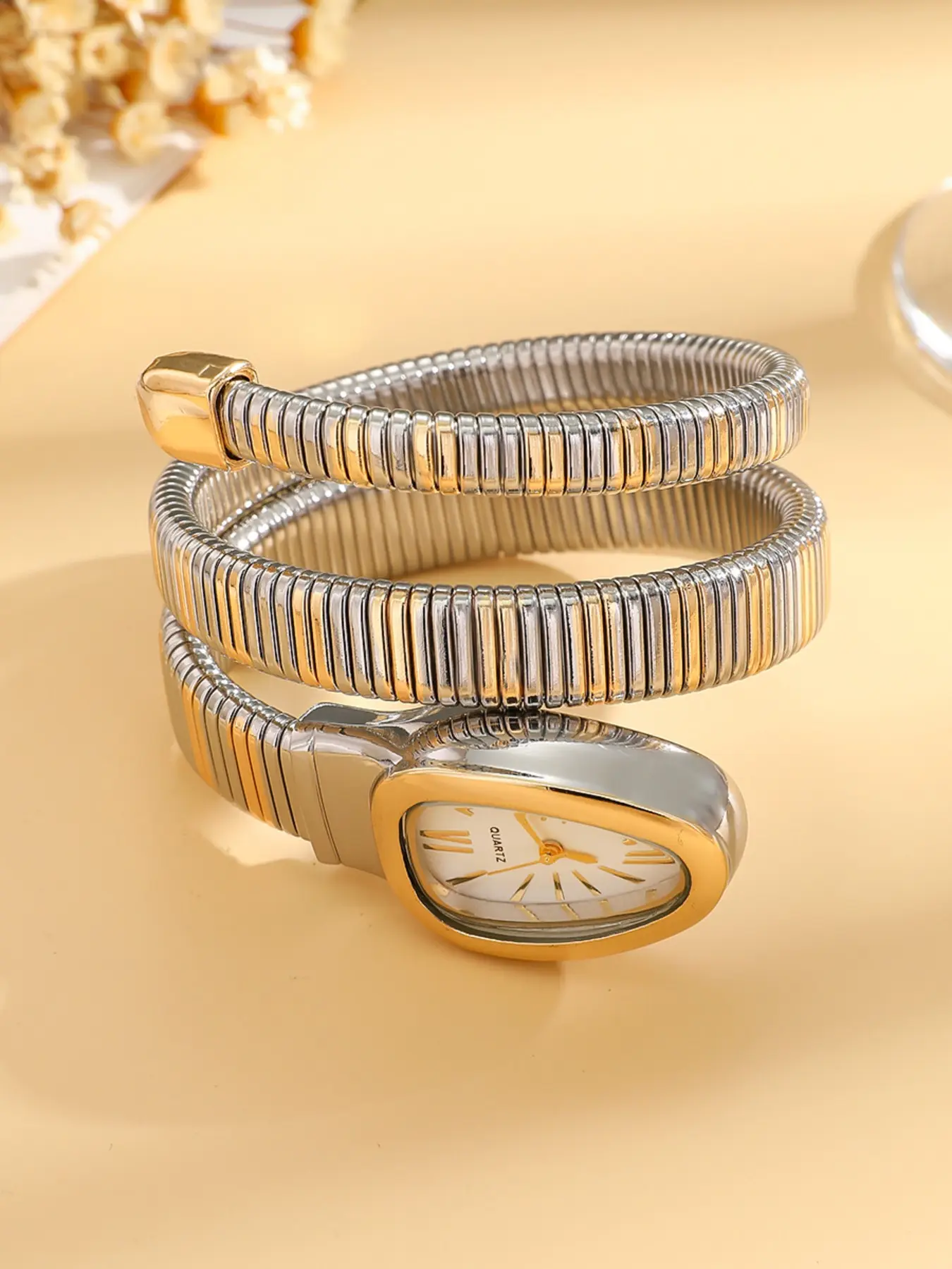 Elegant Snake Design Dial Women's Watch, Unique Style, Soft and Chic, Versatile Daily Commute Timepiece