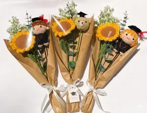 Handmade Crochet Graduation Bouquet with Bear Doll - Class of 2026 Graduate Keepsake, Festive Home & Party Supply Gift
