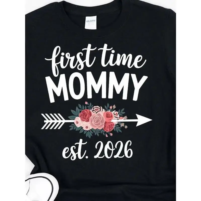 Women's Time Mommy Est. 2026 Pregnancy Announcement T-Shirt - 100% Cotton Funny Mom-to-Be Gift with Floral & Footprint Design, Casual Round Neck Tee for Maternity Photos & Casual Attire, All-Season Comfort Fit, Crewneck Black Womenswear Tops