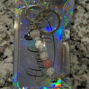 Charm-o-Matic Keychain with Holographic Packaging and Beaded Design for Stylish Accessory