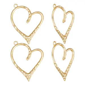 Large Open Heart Bag Charm - Simple Design for Elegant Home Accessories