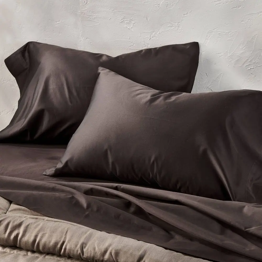 Casaluna 600 High Thread Count 100% Cotton Sateen Weave Pillowcases - Solid Colors, for Bedroom Use