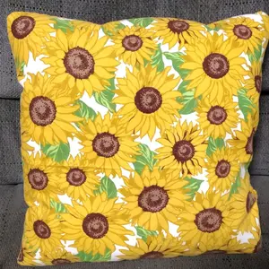 Sunflower Throw Pillow - Yellow Sunflower Design with Brown Center, Soft and Cozy Cushion for Home Decor