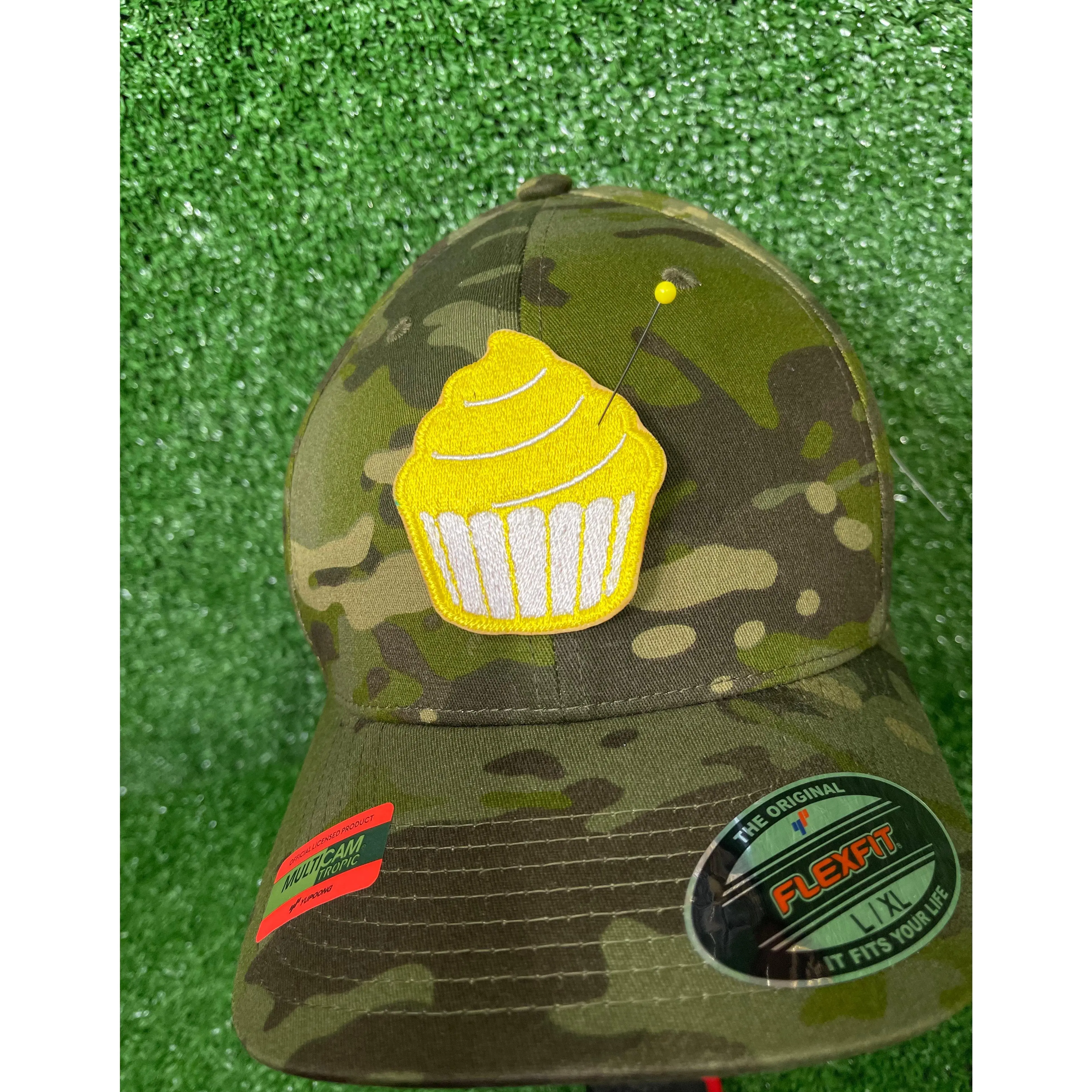 Cupcake Iron-on Patch - Unisex Fashion Accessory for Jacket, Bag & More, Easy Application with Heat Press or Iron