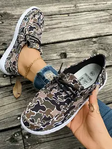 Camouflage Low Top Casual Shoes, Walking Shoes, Slip-On Board Sneakers, European and American Fashion Trendy Half Sandals, Women's Footwear