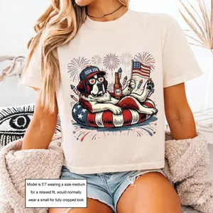 USA 250 Boxy Tee St Bernard Graphic Tee Cropped Shirt Women’s Dog Lover T-Shirt Patriotic American Flag Shirt Vintage Style Gift