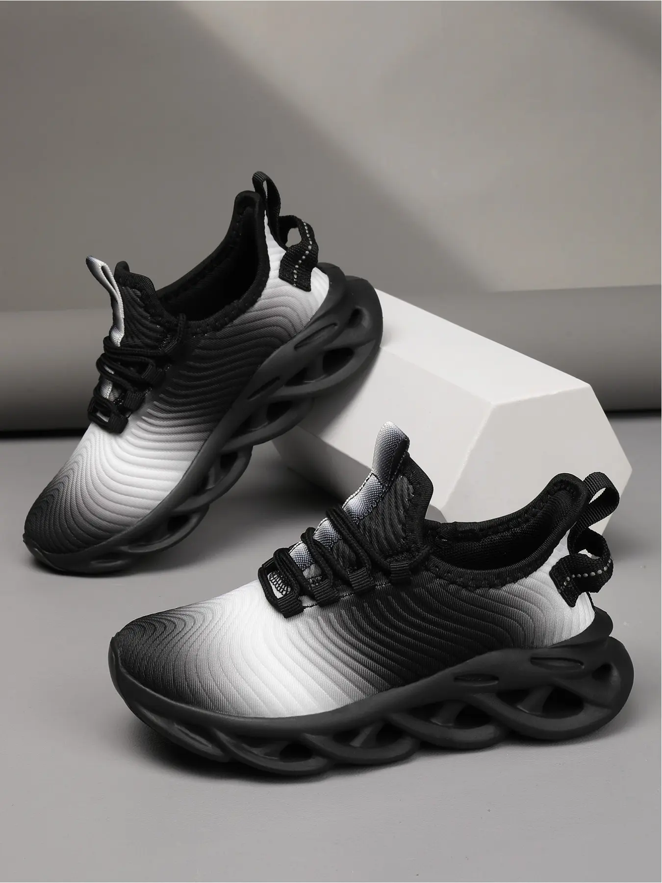 Girls' Lightweight Athletic Sneakers - Shockproof Blade Sole Casual Shoes Sporty Shoes Youth Shoes