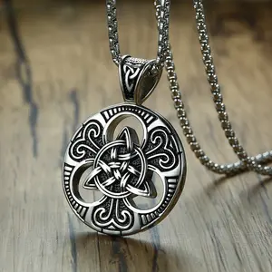 Men's Stainless Steel Viking Triangle Heart Knot Pendant Necklace Vintage Punk Irish Aesthetic Bohemian Style Intricate Celtic Design Durable Alloy Chain for Casual Attire