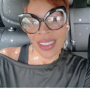 Gigi’s Glitz and Glam