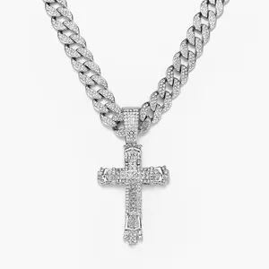 This Miami Cuban chain necklace features a cross-shaped chain design and is set with moissanite. It's a streetwear-style accessory suitable for everyday wear.