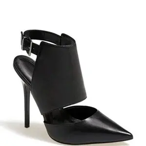 CARVELA BY K. GEIGER GAIN BLACK PUMP