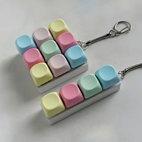 Unisex Eco-Friendly Vintage Silicone & ABS Keyboard Clicker Fidget Keychain - 4 & 9 Plain Keys, Crisp Tactile Feedback, Soft Hand Feel, Stress Relieving Tool, Durable, Desk Decor, Novelty Gift for Video Games