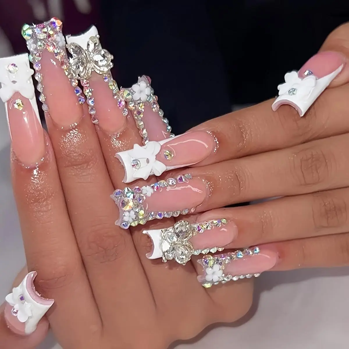 Handcrafted Bowknot Rhinestone Butterfly Nail Set, Nail Design, Removable Press-On Nails, Customizable False Nails, Decorative Nails, Fake Nails