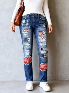 Women's Distressed Boyfriend Jeans Vintage Washed Denim Print Pants Valentine's Day Heart Patch Street Fashion Slim Fit Breathable Fabric