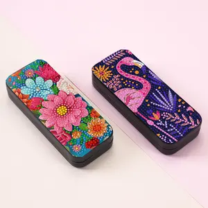 5D DIY Diamond Painting Glasses Case Kit, Flower Flamingo Pattern Rhinestone Eyeglass Case, Hard Shell Sunglasses Storage Box, DIY Craft Gift for Women Girls Home Decor