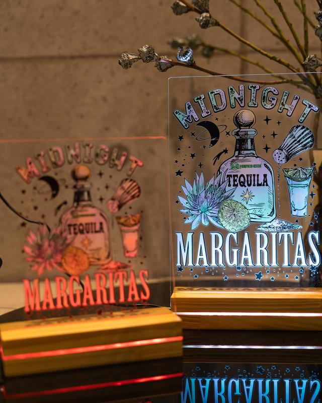 Personalized Acrylic Music Plaque Couple Picture Frames with Photo Night Light, Anniversary Gift for Women Men Him Her Girlfriend Boyfriend, Valentine's Day Bedroom Decor, Wedding Home Keepsake