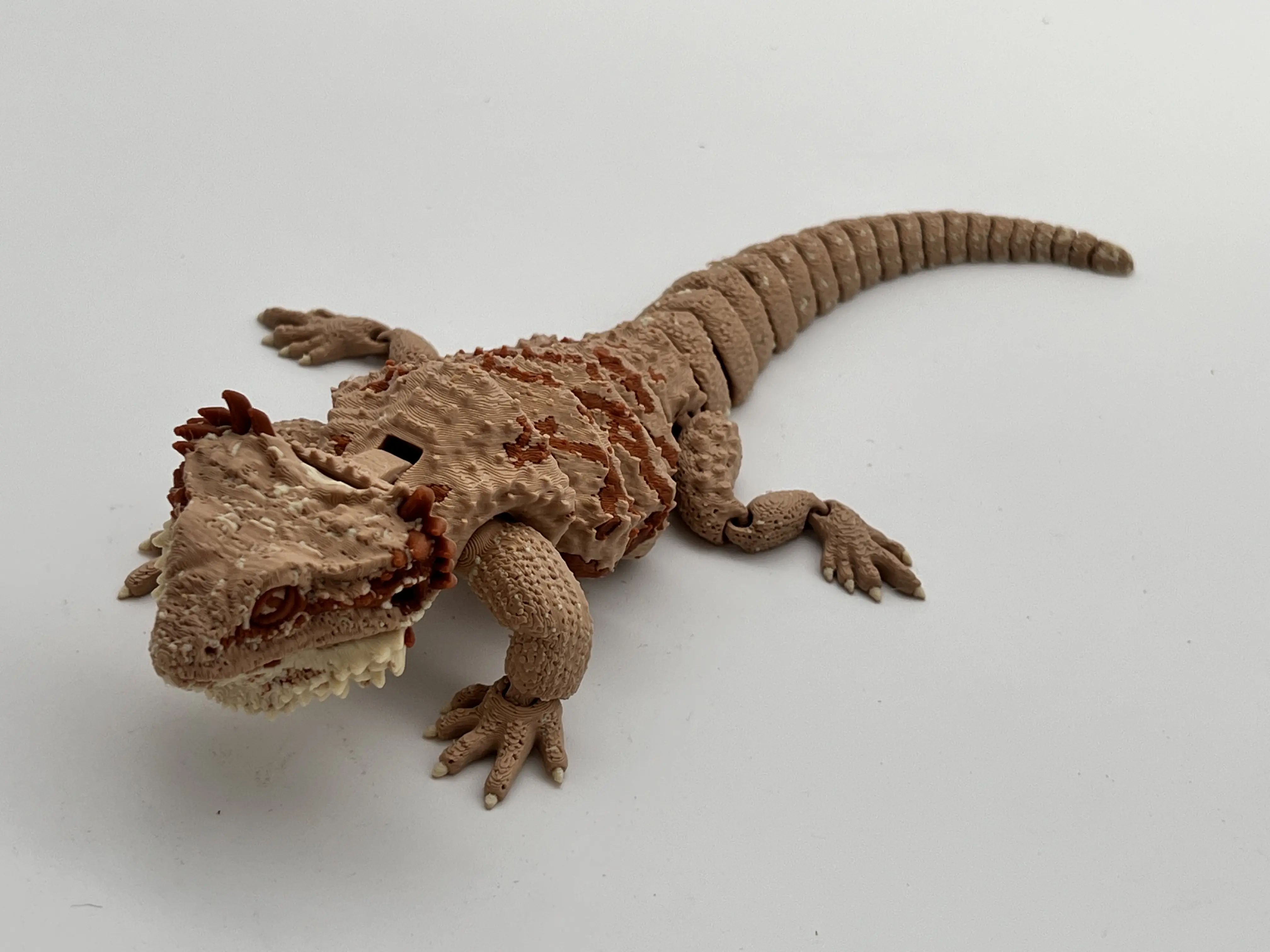 3D Printed Articulating Bearded Dragon