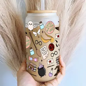 Hedwig Owl Golden Snitch 16oz Glass Can Cup with Lid and Straw,Reusable Glass Drinking Cup, High-Quality Jar for Iced Coffee,Hot Chocolate,Stylish Fashionable Glassware,Wizardry Potion Drinkware,Perfect Gift for Harry Potter Fans,Book Lovers,Teens,Tumbler