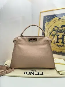 Pre-owned FENDI Leather Tote Bags Preloved peekaboo Medium 34cm Bag 110336