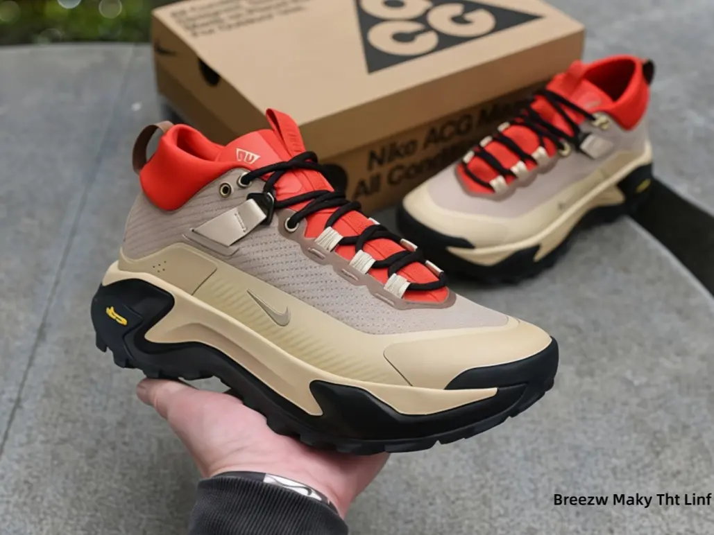 Clean neutral colorway perfect for everyday fits