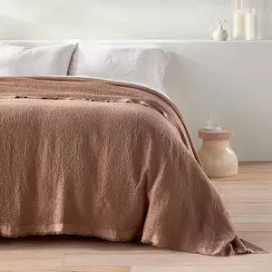 King Textured Waffle Coverlet Brown - Casaluna