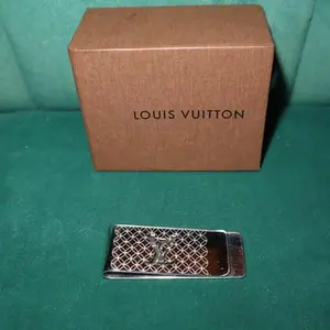 Pre-owned Louis Vuitton Metal Bill Clip Champs Elysées Pre Loved