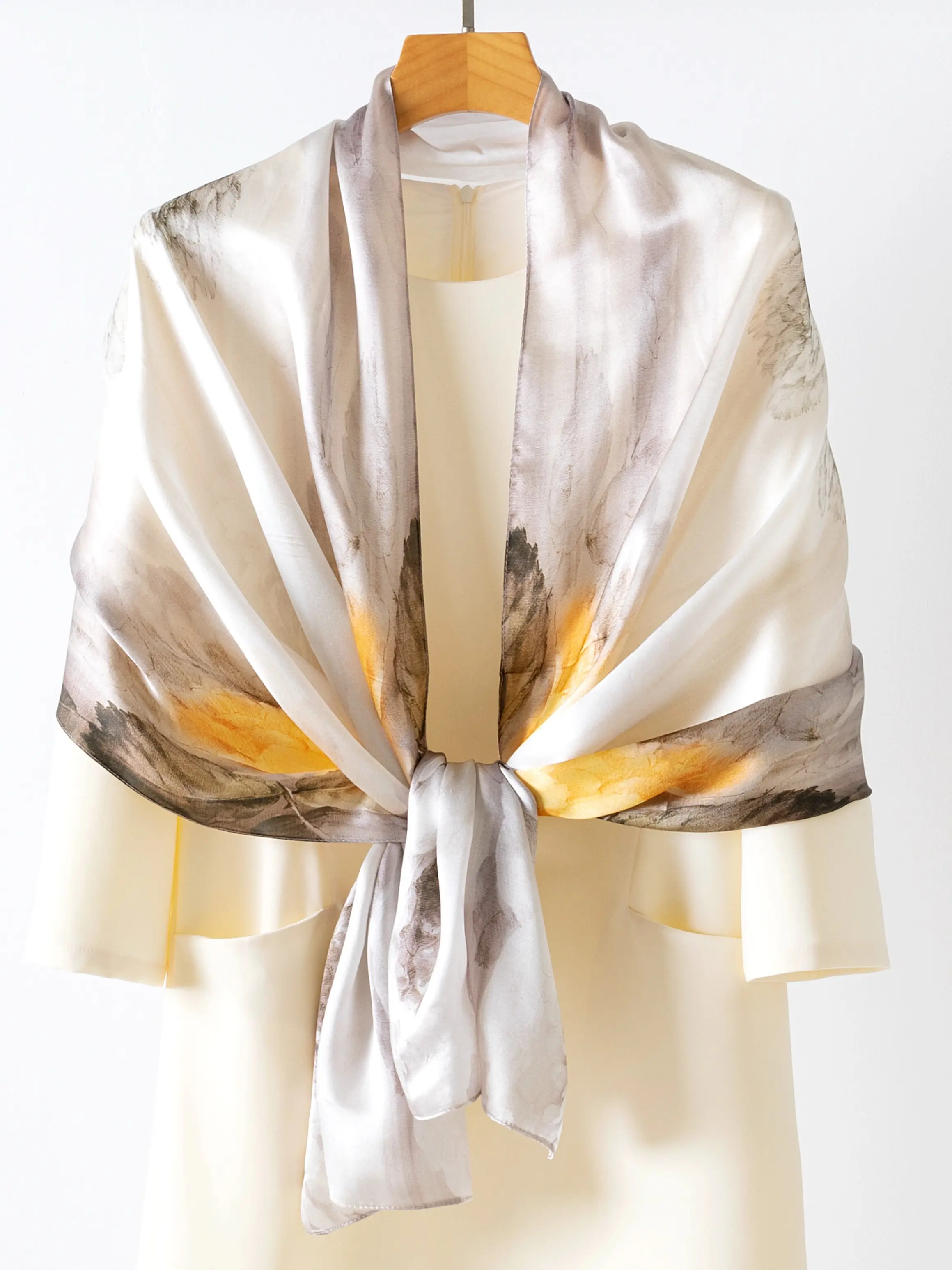 67.7x20.87 Inch High-End Mulberry Silk Shawl, Vintage Print, Elegant Design, Daily Wear, Neck Warmth, Party, Gift for Friends and Family