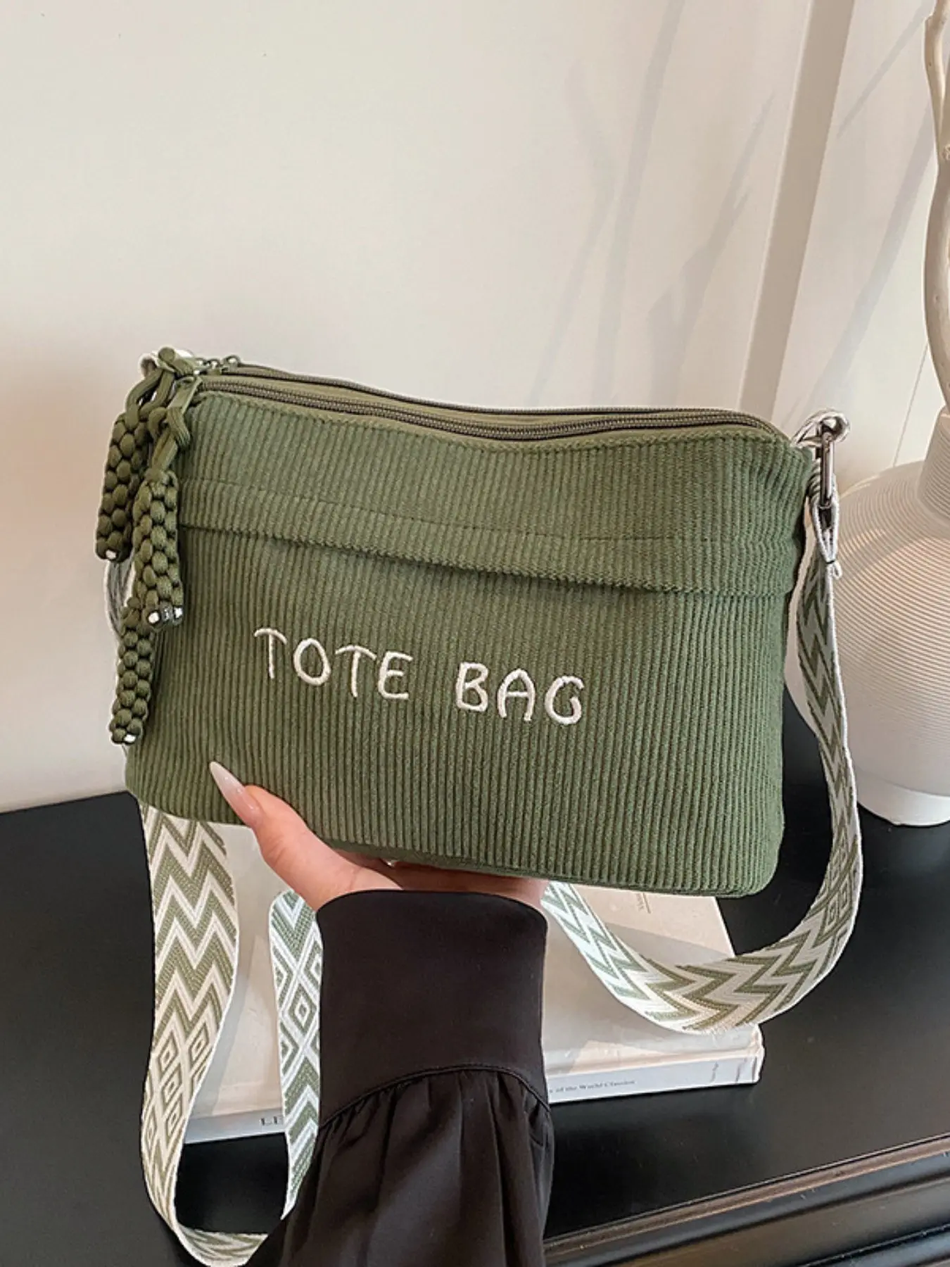New Corduroy Wristlet Bag for Women, Versatile Small Square Backpack, Casual Canvas Shoulder Bag for Students, Crossbody Shoulder Purse, Crossbody Fashion Bag, Everyday Crossbody Bag, Crossbody Shoulder Handbag, All Seasons